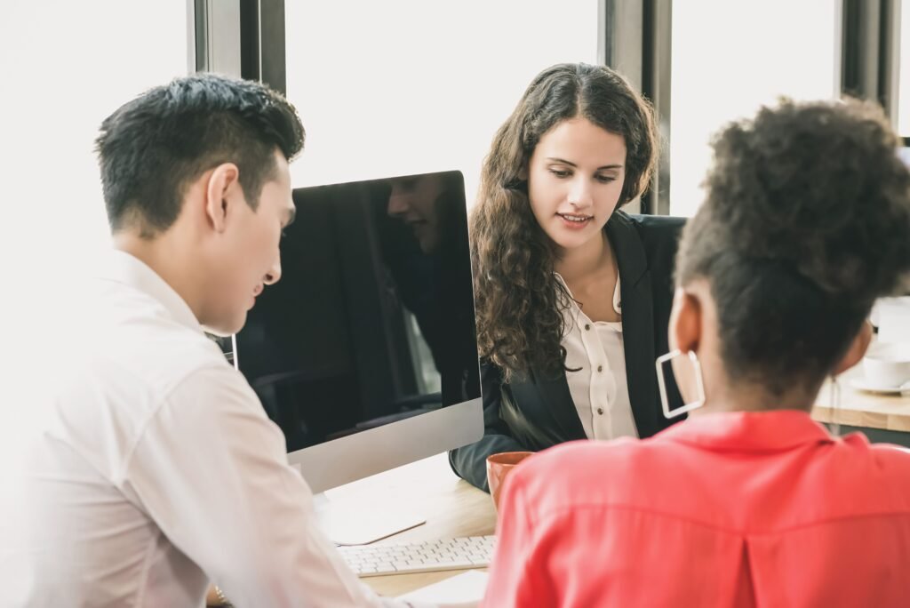 Seasonal Hiring During Easter: What Job Seekers Should Know About Temporary Banking Roles